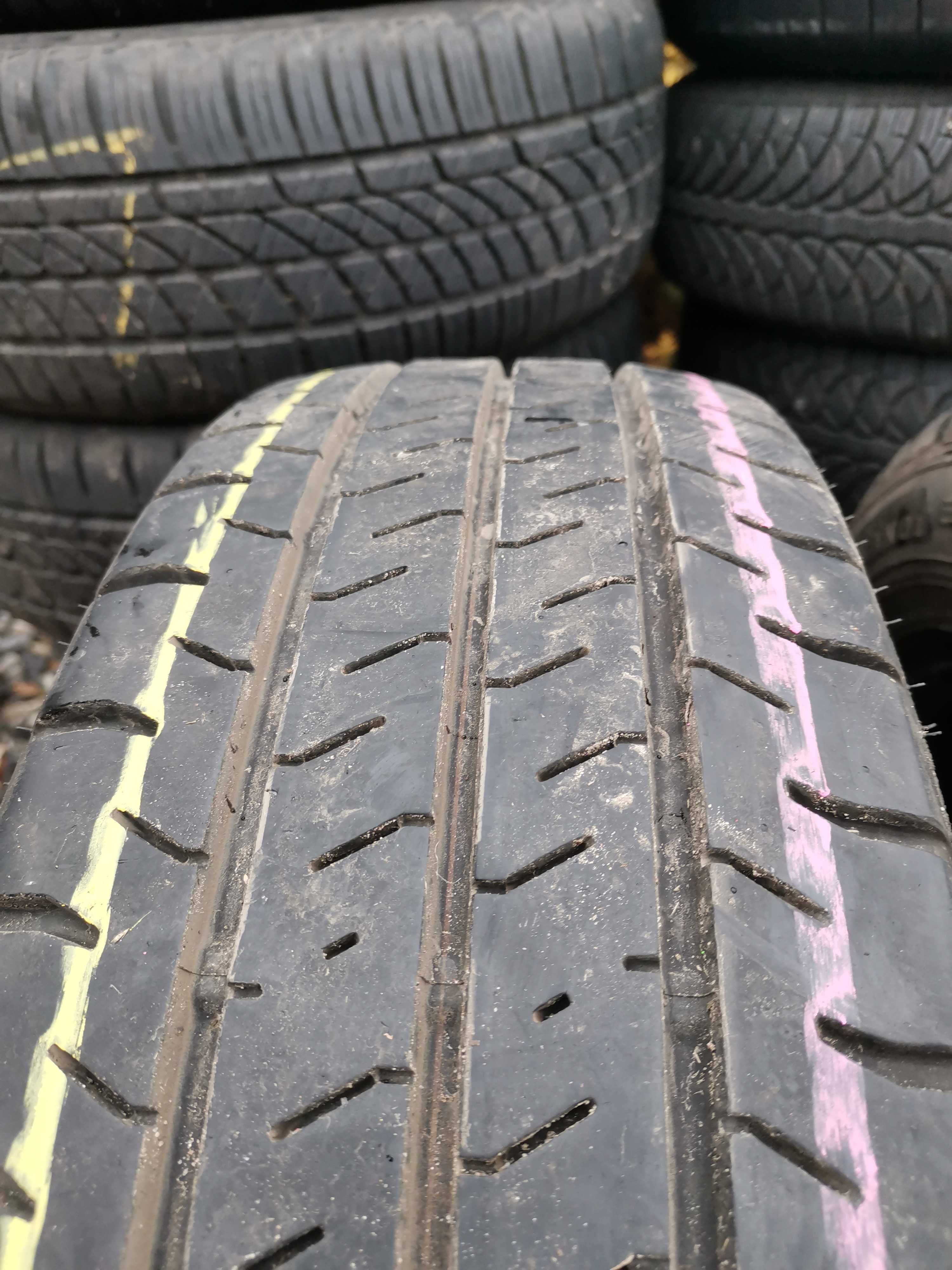 bus lato Falken 205/65/16C z 2017r 7.5mm 2szt