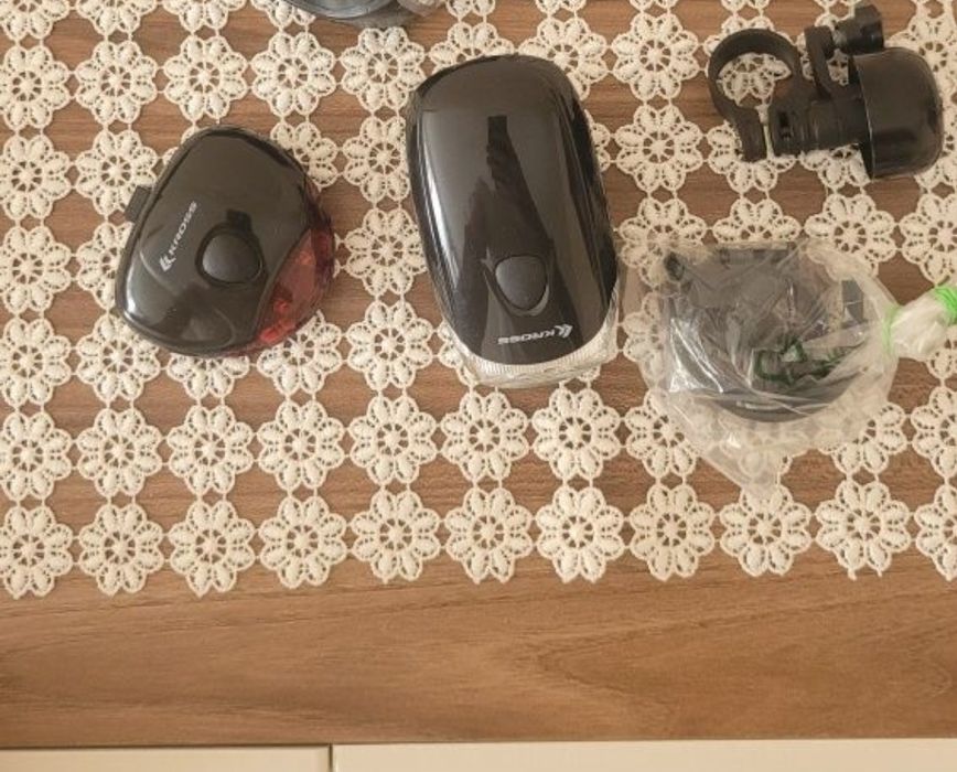 Zestaw lampek rowerowych KROSS