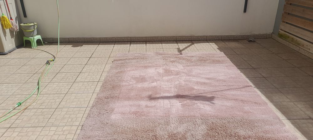 Vendo carpete fabricada no Egito