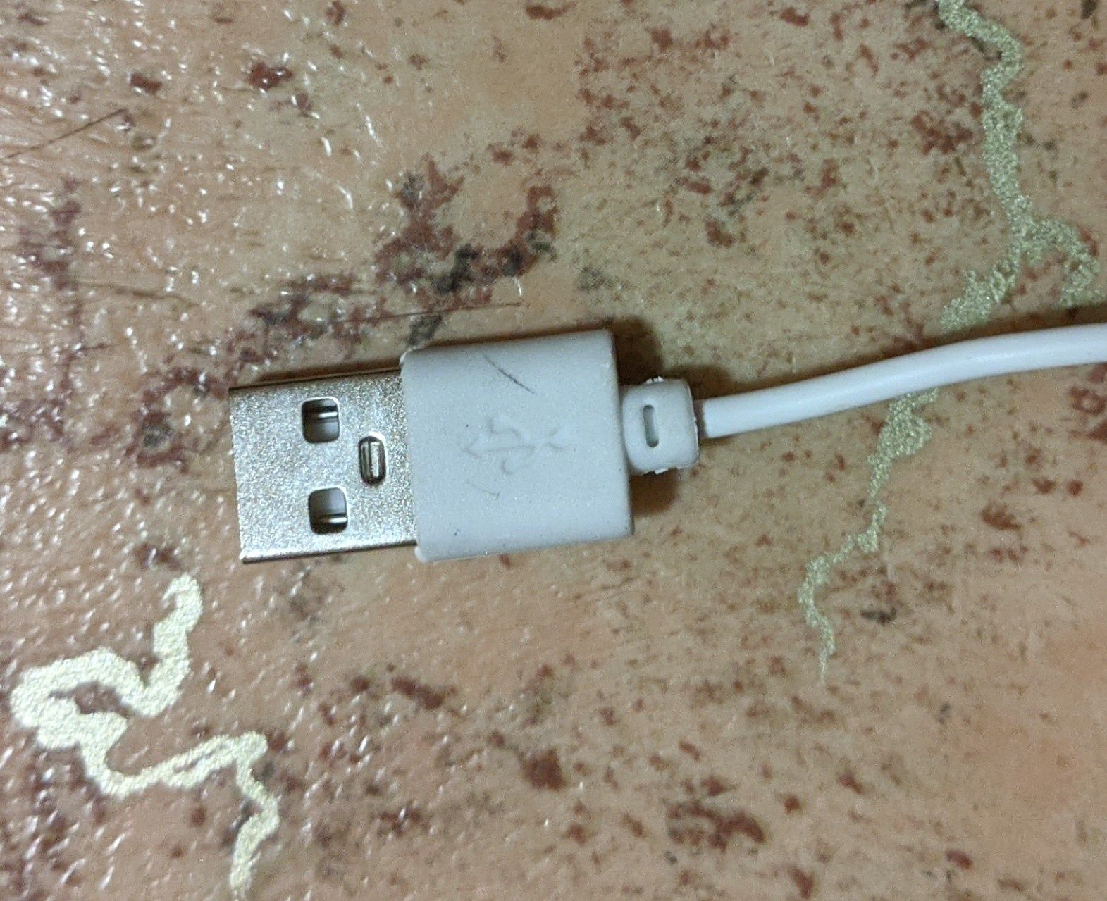 Короткие (20 см) кабеля Micro USB to USB по 50 грн.