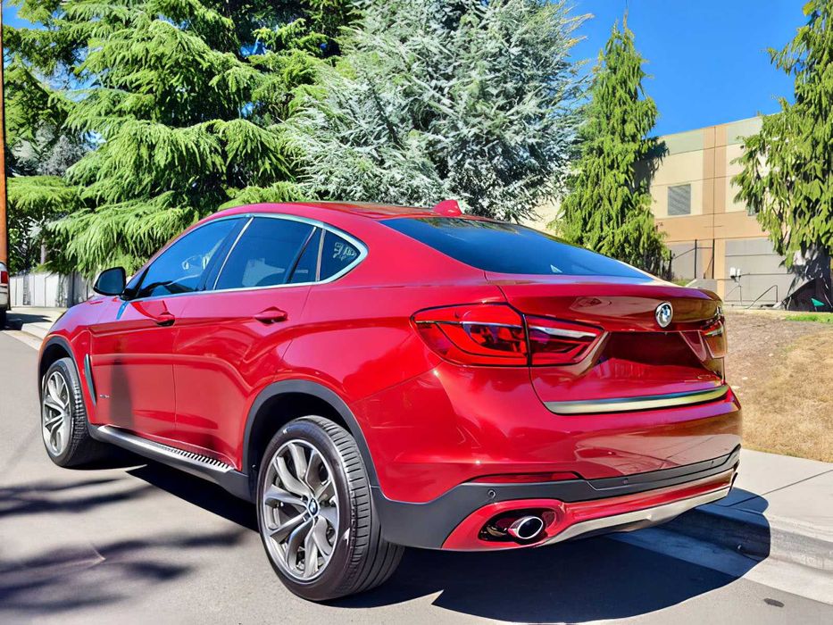 BMW X6      2016
