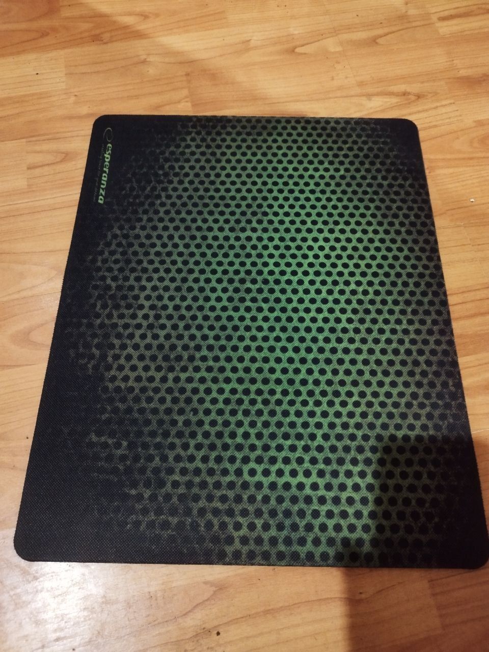 Продам игровую мышь Razer  deathadder v2+ коврик