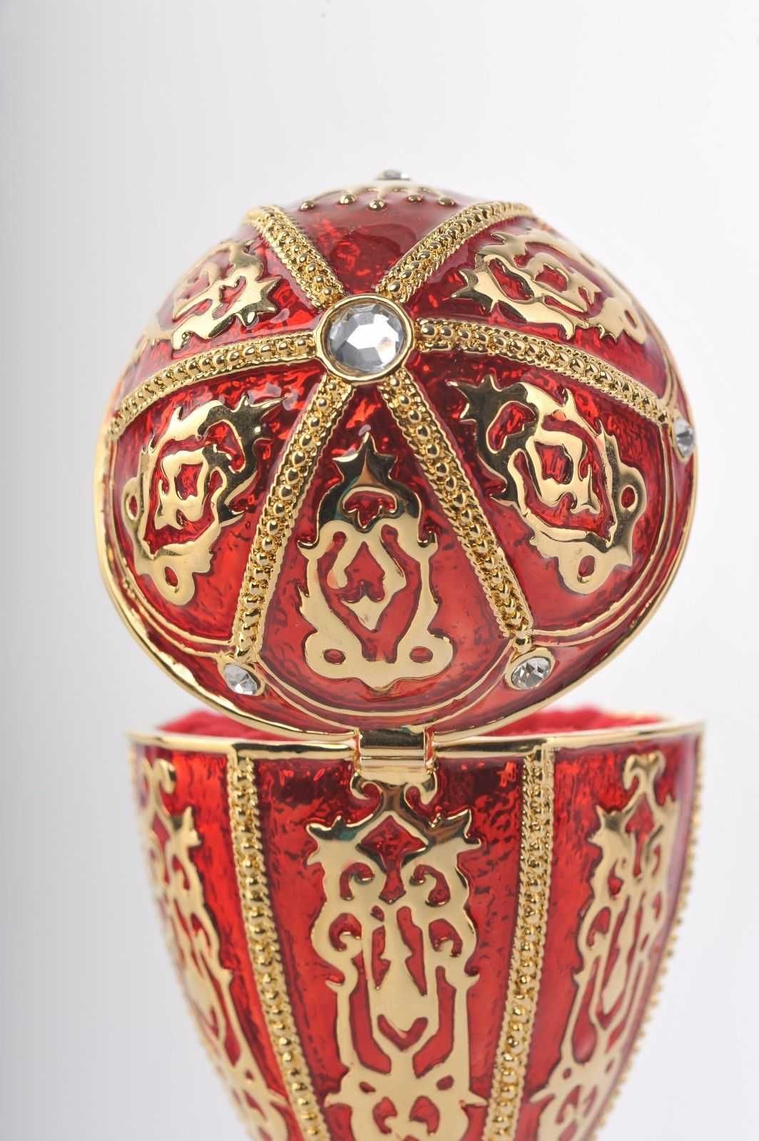 Czerwone jajko puzdreko pisanka zegarek Katalog Keren Kopal Faberge