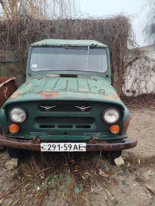 продам УАЗ 4*4 с запасным мотором