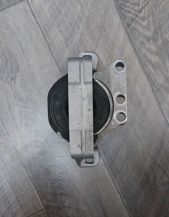 Подушка (гідроопора) двигуна Ford Escape Kuga Focus Transit 2.5 бенз