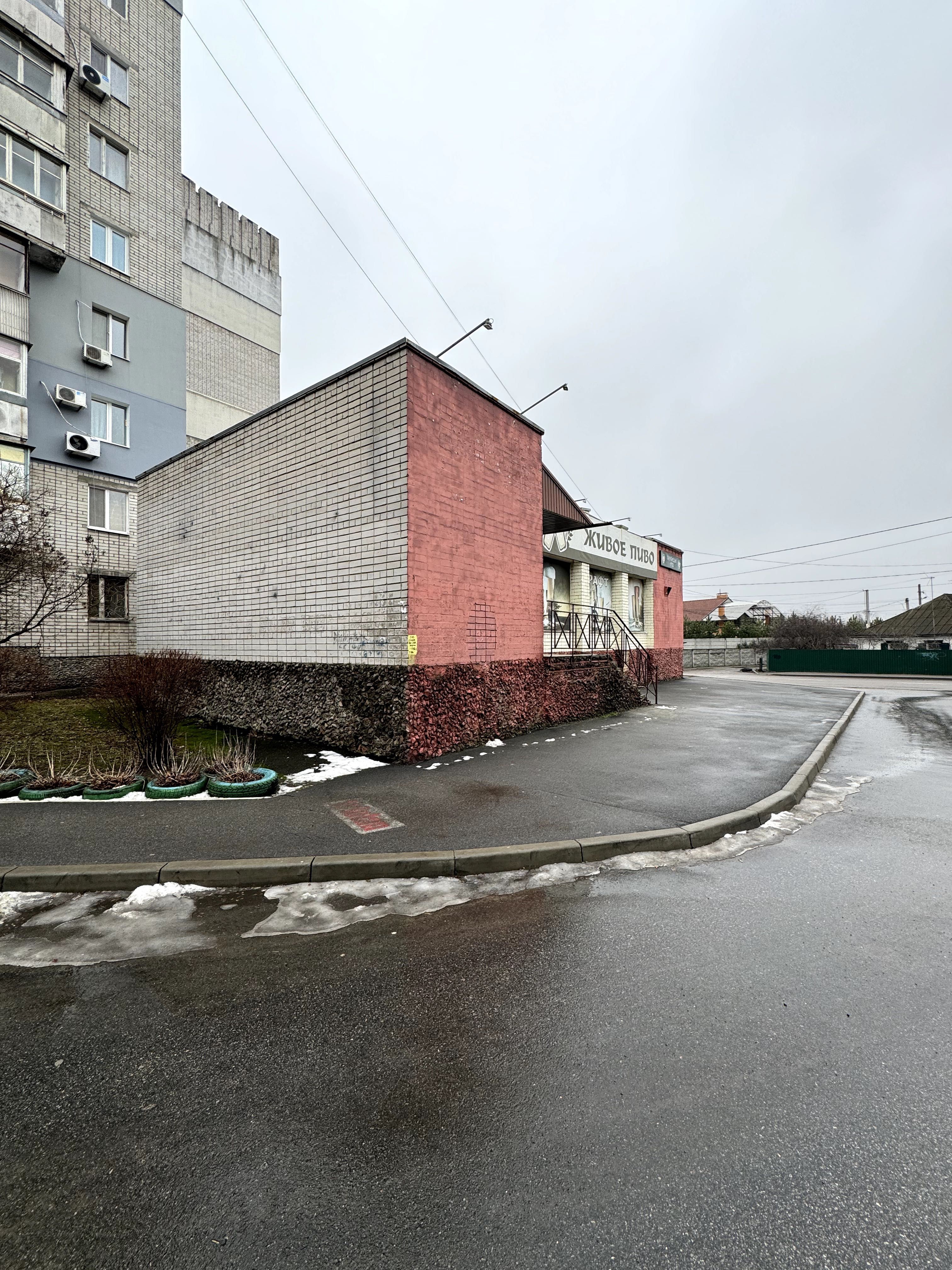 Продам отдельностоящее здание 380м2 Янтарная Калиновая клиника почта