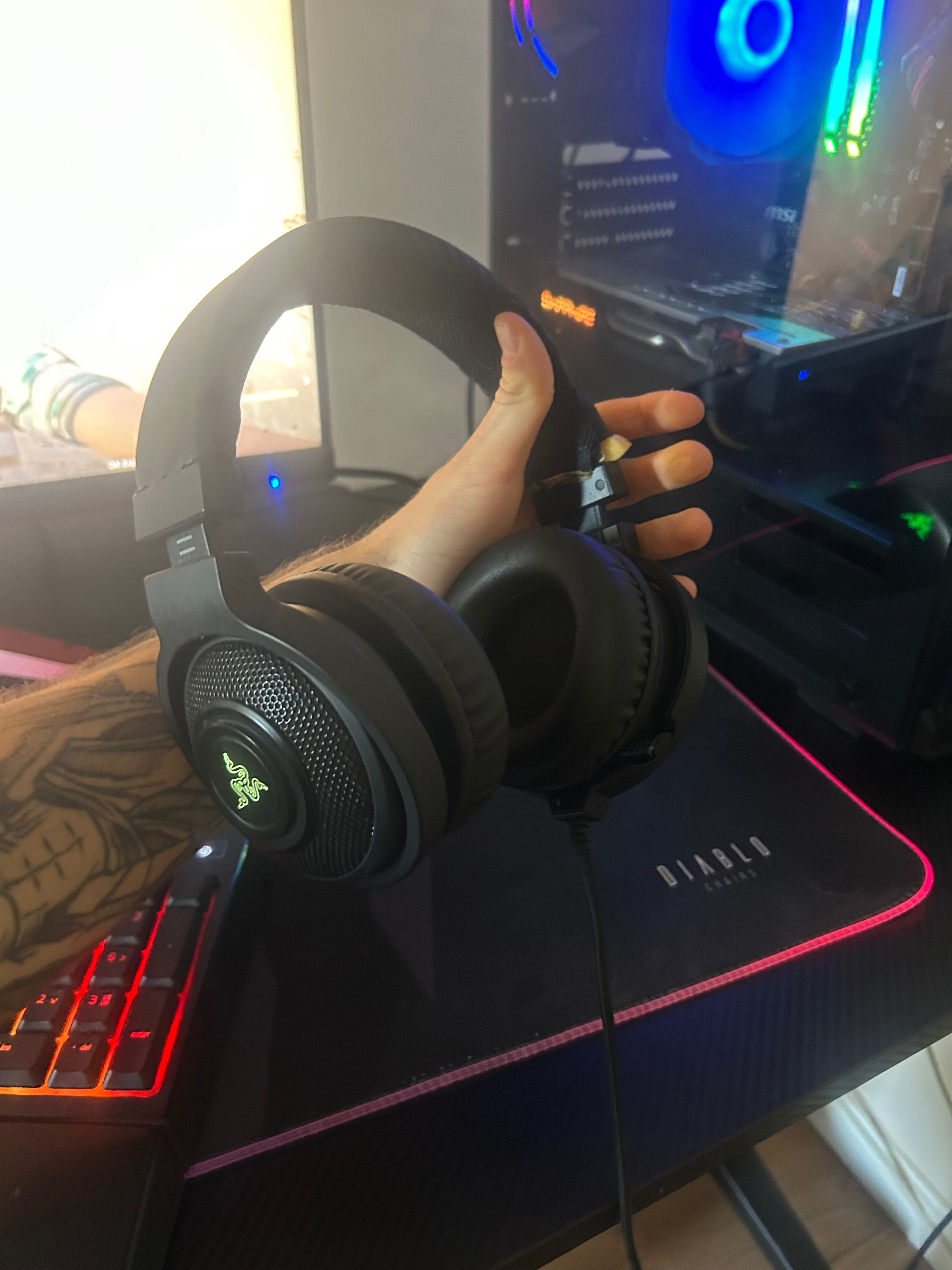 Słuchawki Razer kraken v2 z mikrofonem