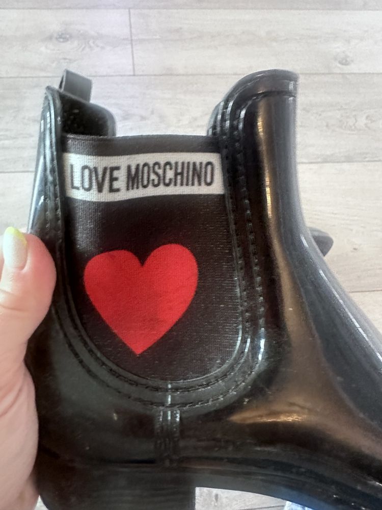 Kalosze Love Moschino rozmiar 36