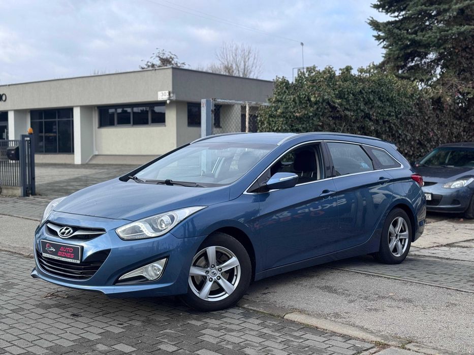 Hyundai i40 1.6 I 40 | BENZYNA | 2012 rok | ŁADNY | Klima | KOMBI
