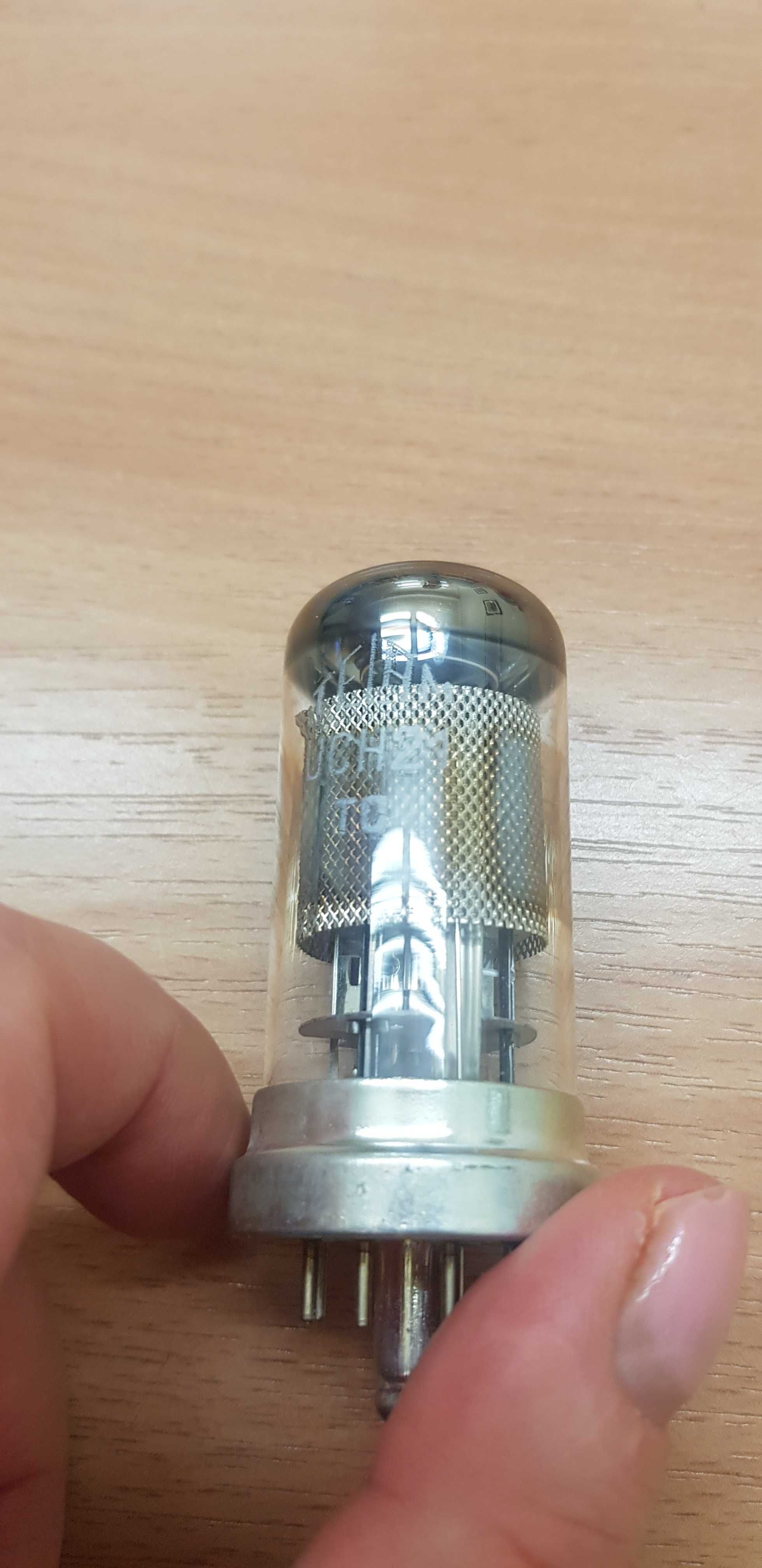 Lampa  elektronowa uch-21 Telam