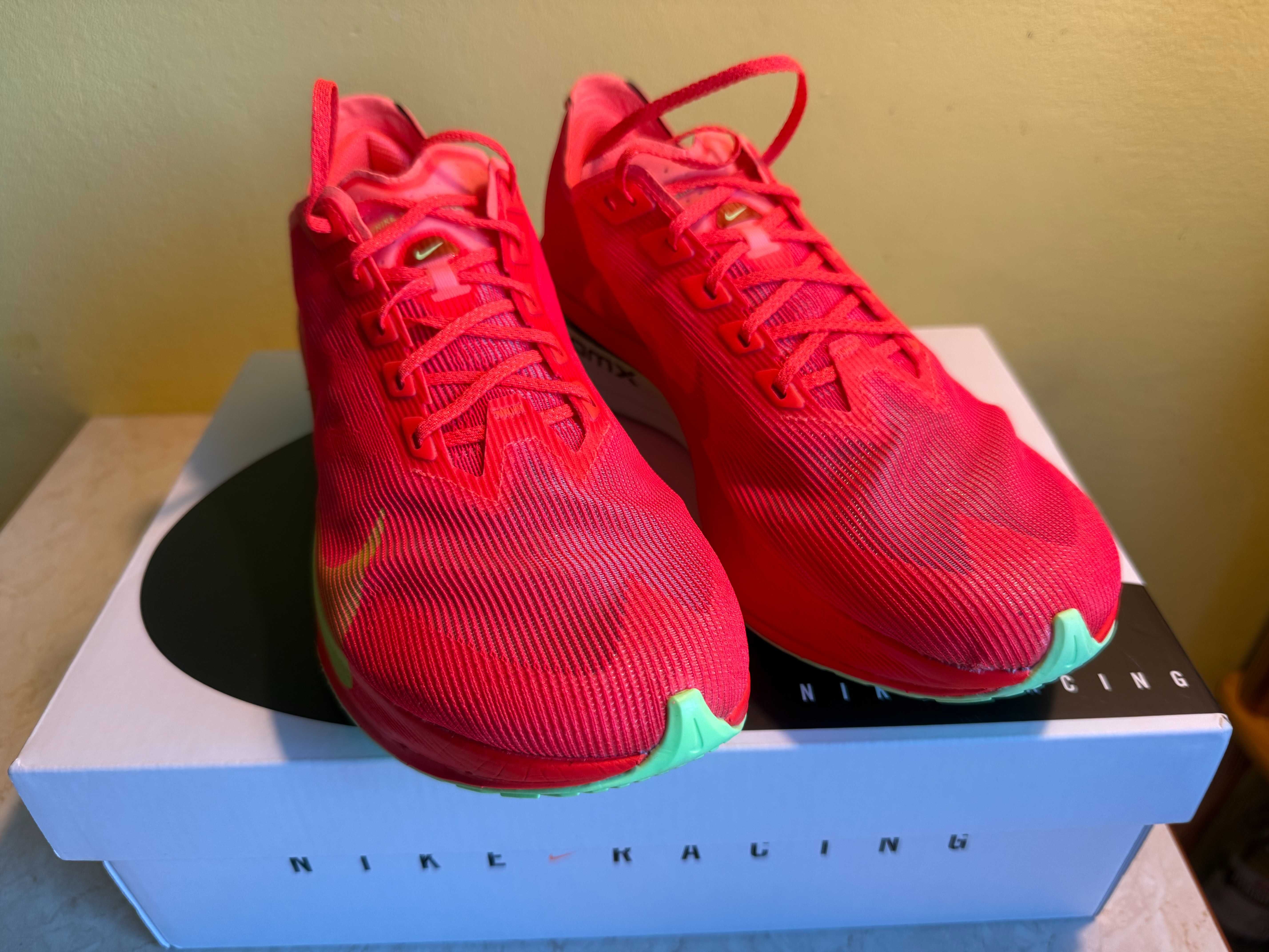 Buty biegowe Nike ZoomX Vaporfly Next% 4M, rozm. 42,5