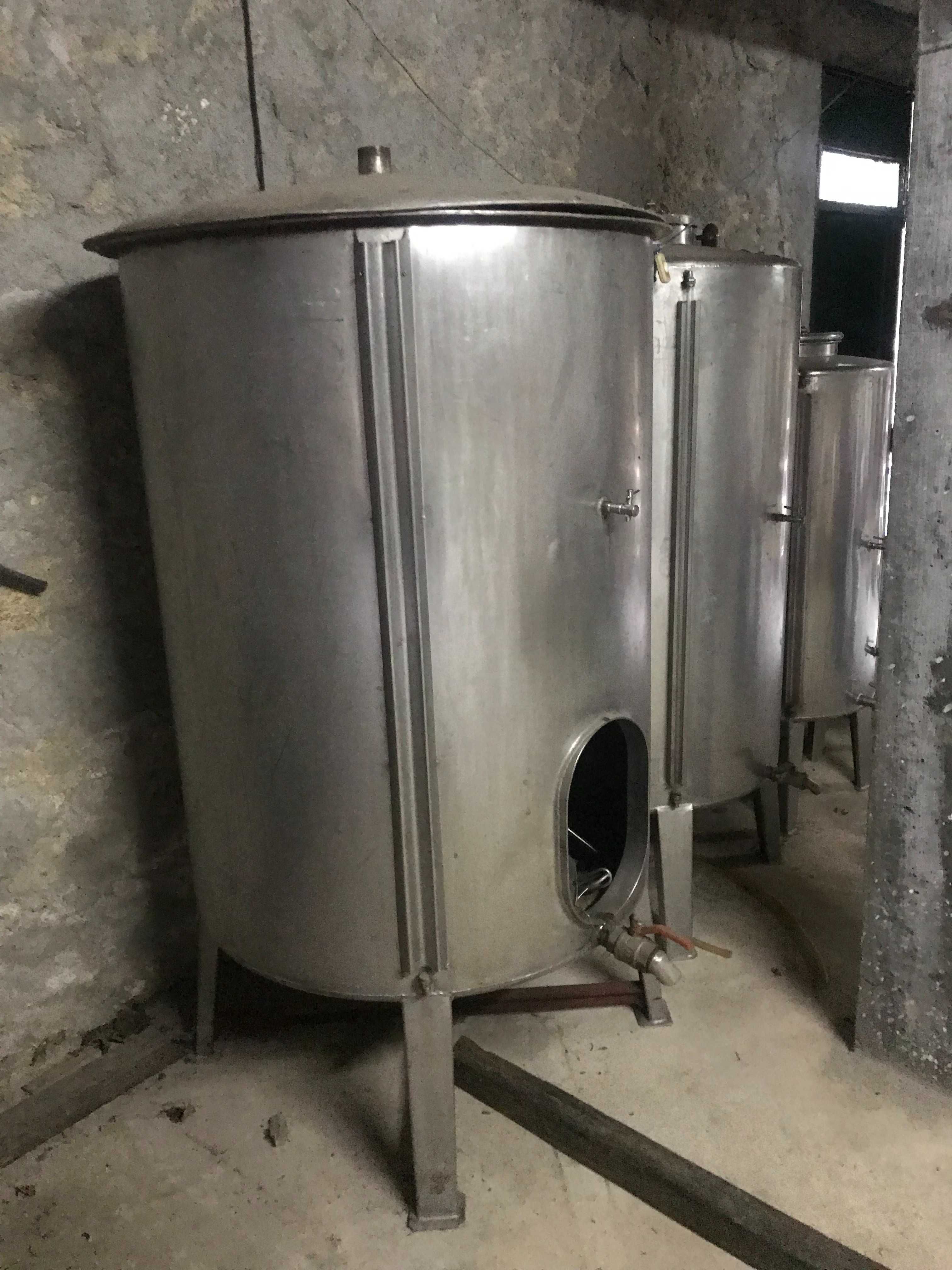 Cubas de Inox 340L, 664L e 1000L (separadas ou todas juntas)