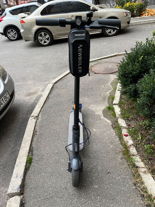 Електросамокат Xiaomi Mi Electric Scooter 3