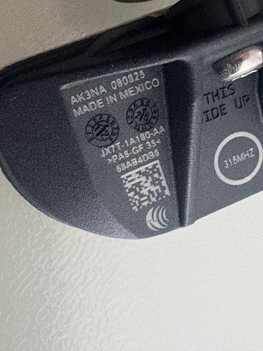 1шт 700 Датчик тиску шин, колеса. JX7T-1A180-AA. JX7Z-1A-189C. 315 МГц