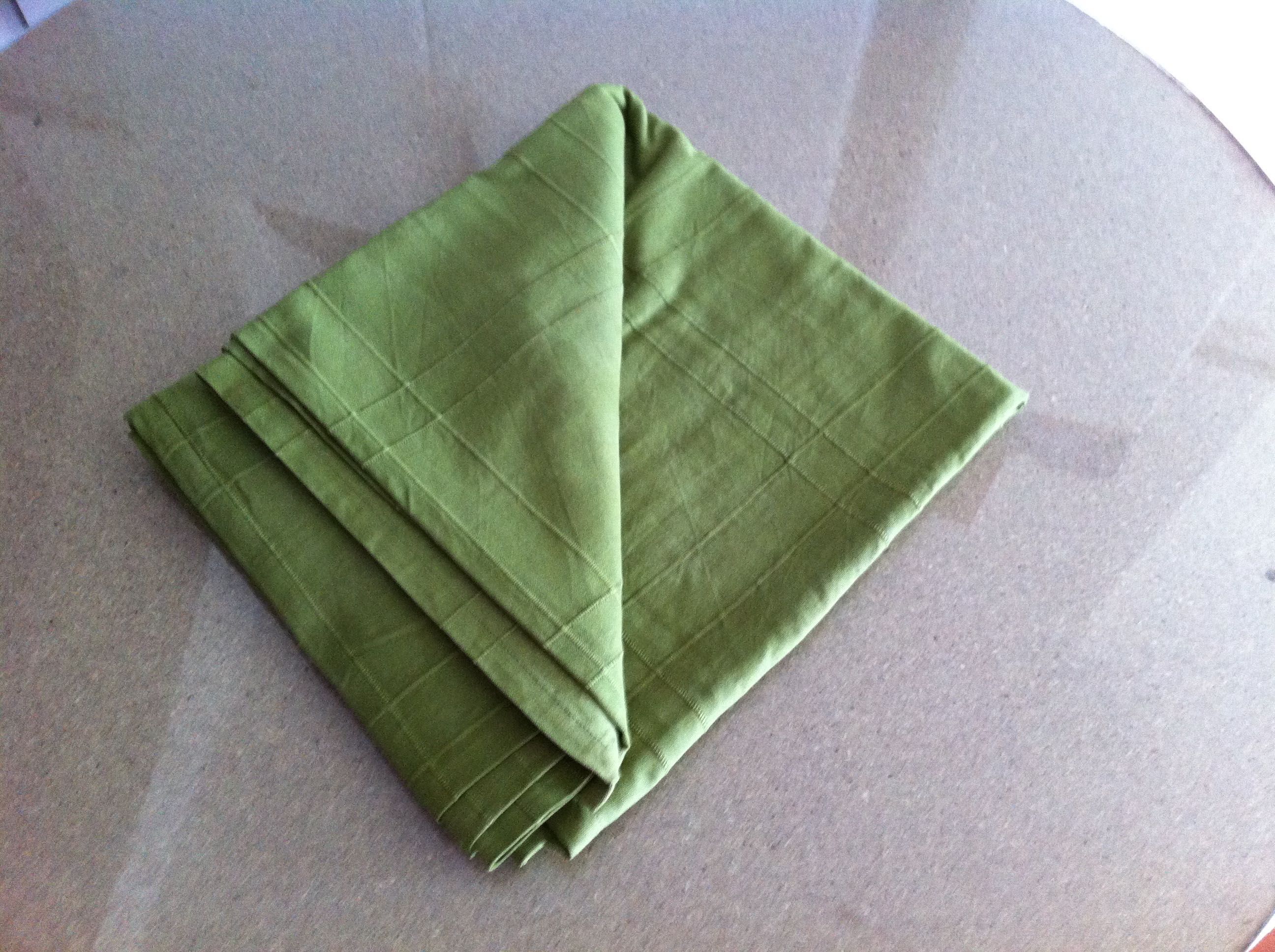 toalha de mesa em linho verde 270x170