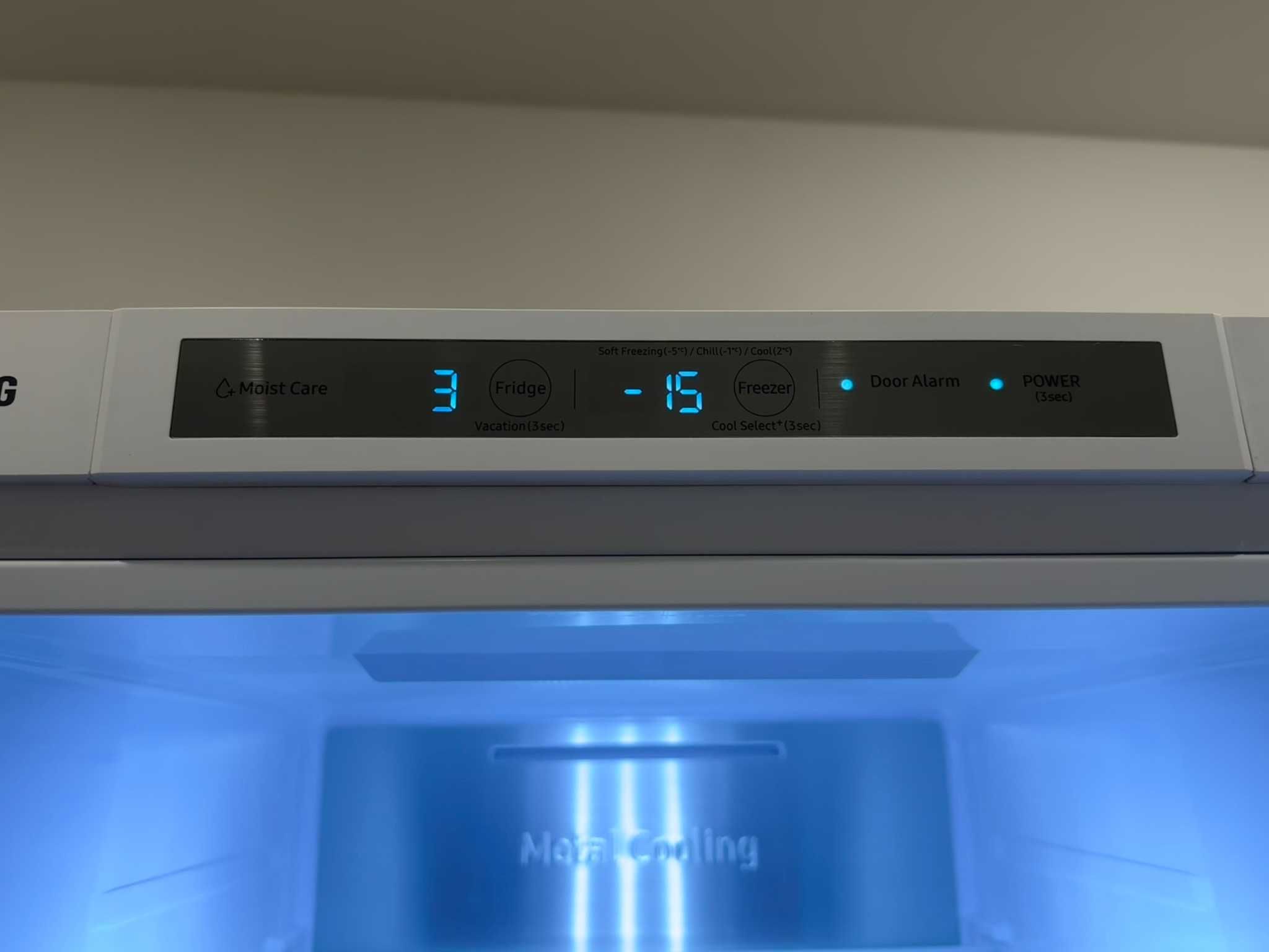 Lodówka do zabudowy Samsung BRB30705EWW
