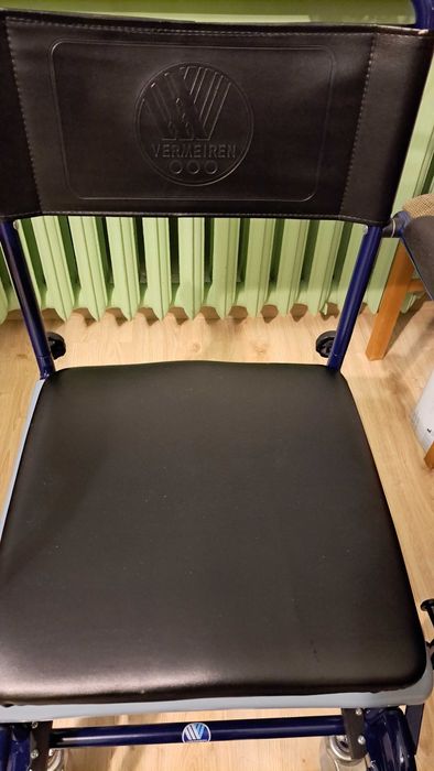 Wózek inwalidzki toaleta