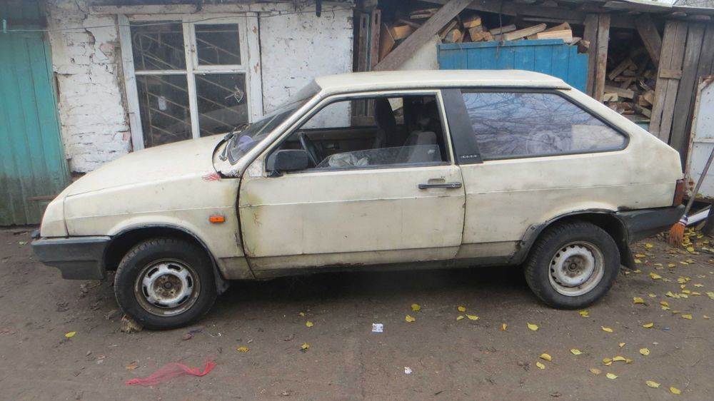автомобиль ваз 2108