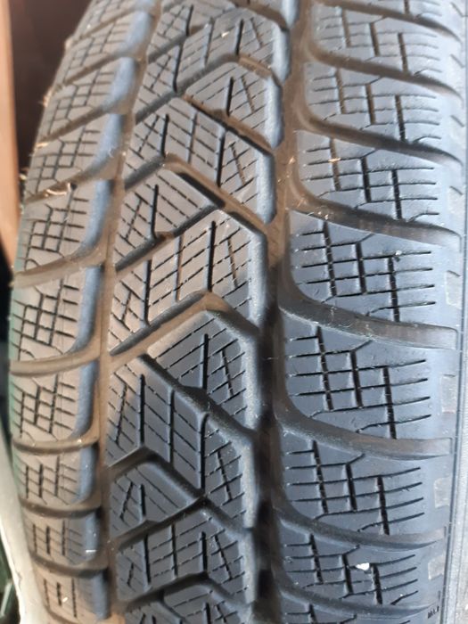 Opony 215/65r17 Pirelli Scorpion