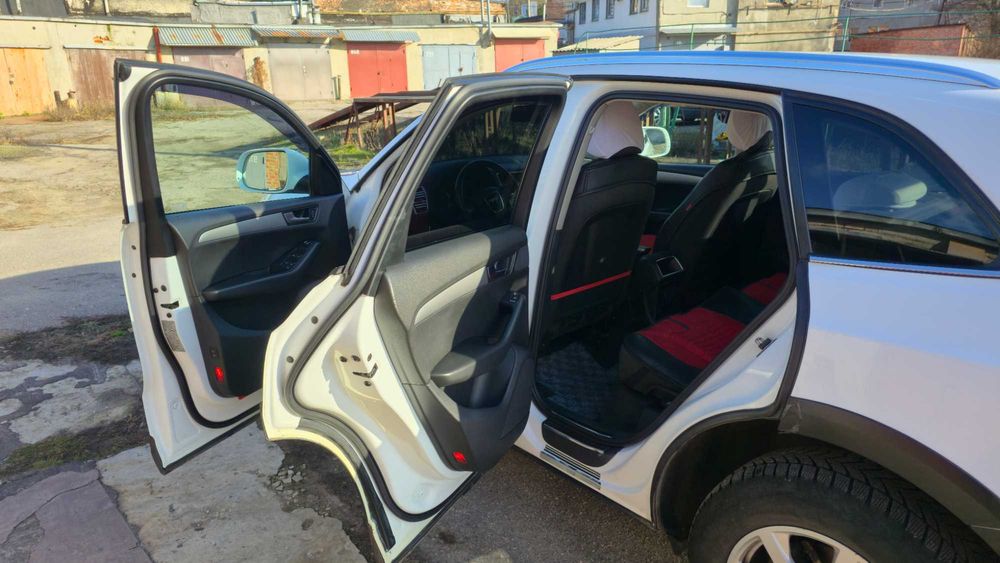 Продам AUDI Q5 2.0 TDI