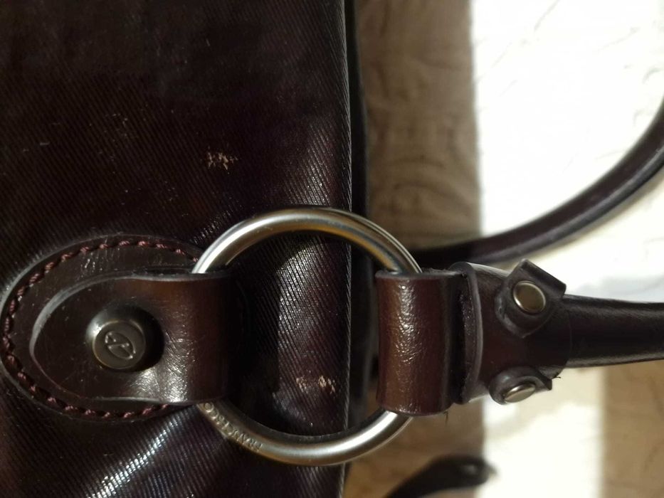 Mala em Pele Envernizada Bordeaux Francesco Biasia