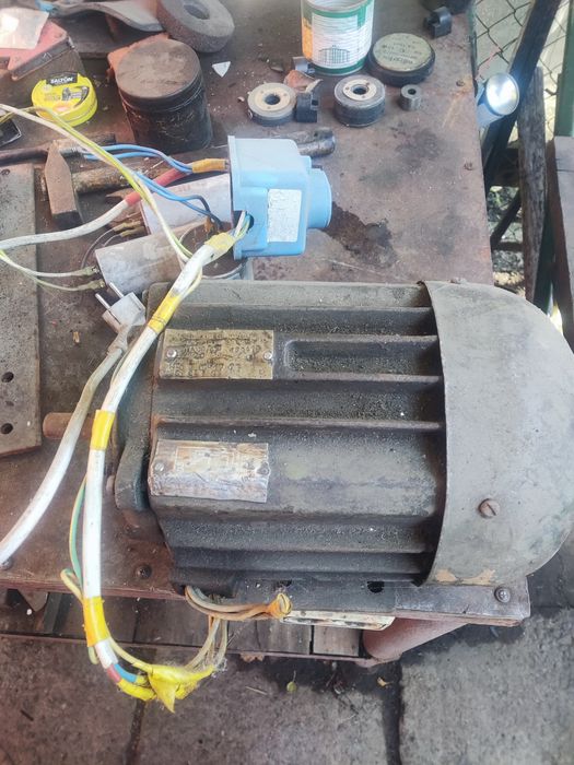 Двигатель электрический , 380/220 , две скорости