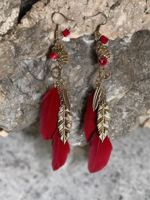 Kolczyki India Bohemian Retro Pióra ze złotym liściem, Czerwień