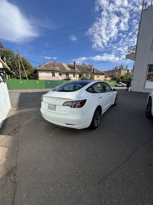Продам Tesla model 3 Long Range 82.5kWh