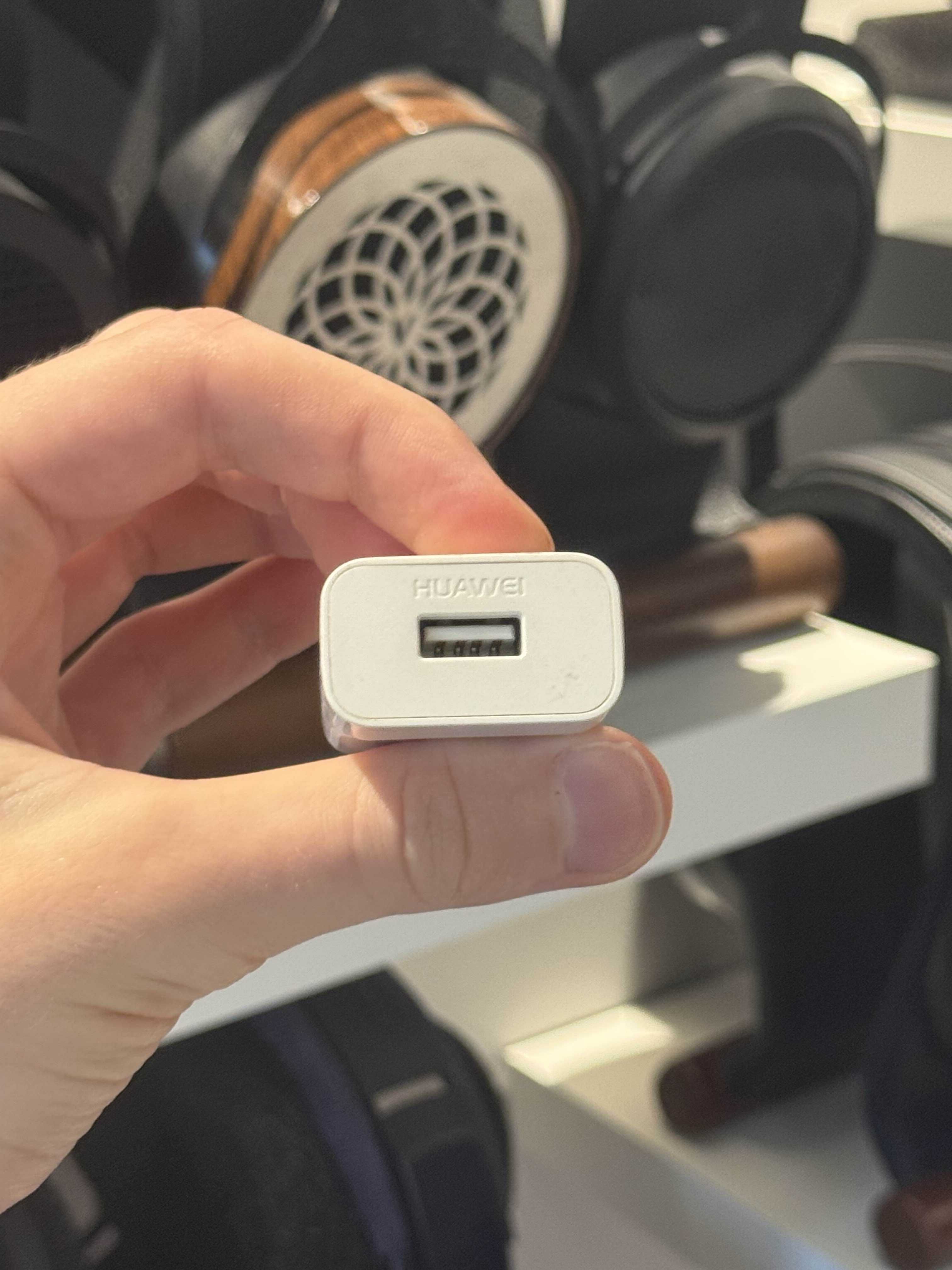 Ładowarka Huawei 5V 1A USB-A Biała – Oryginał HW-050100E01