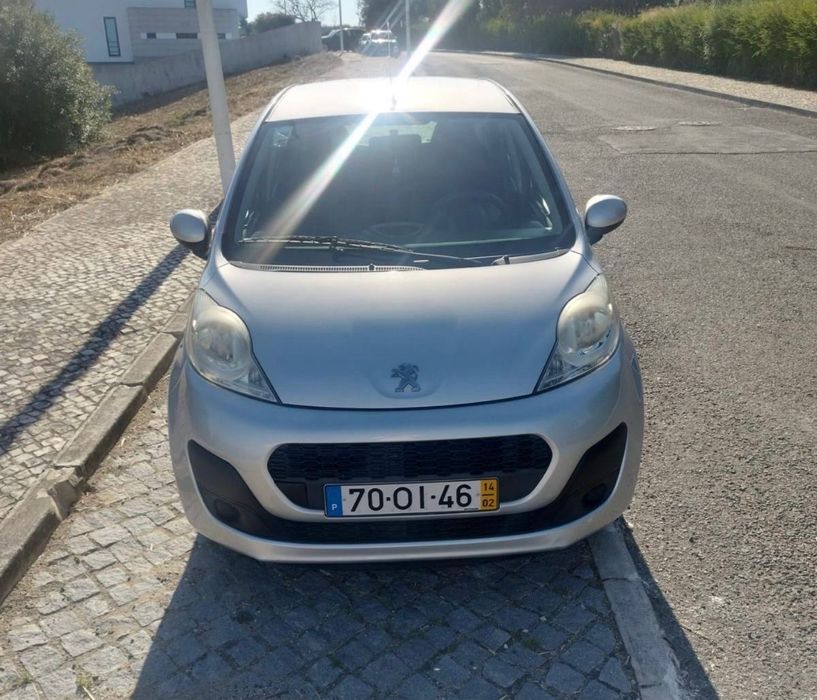 Peugeot 107 em bom estado