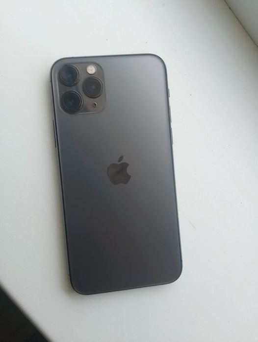 Iphone 11 pro в хорошому стані