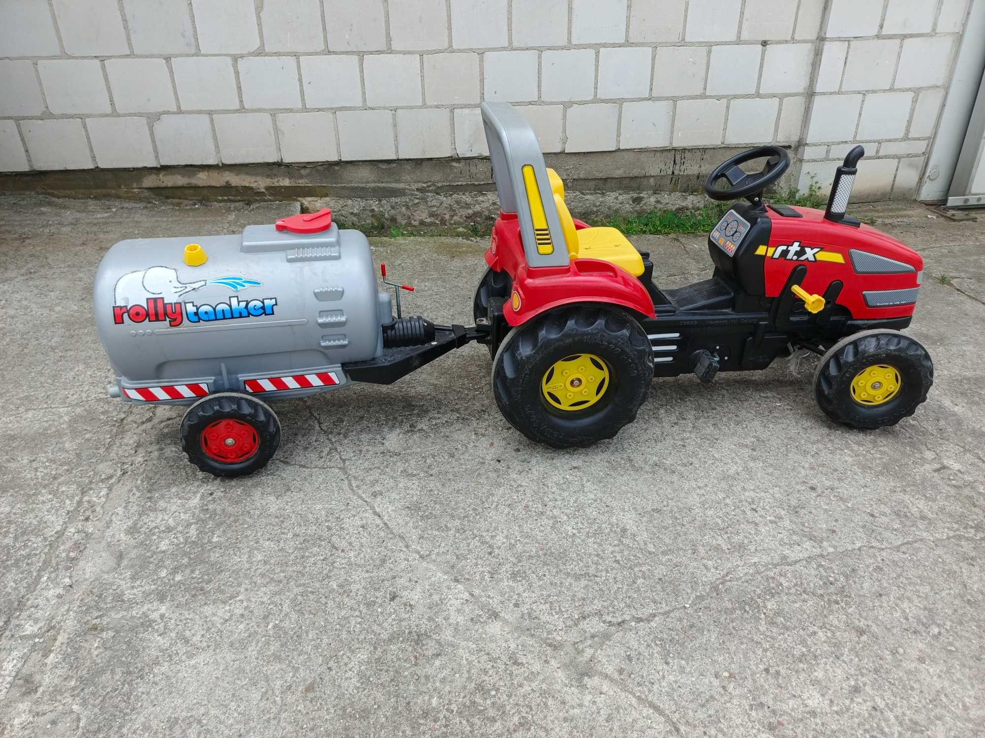 Sprzedam traktor z maszynami
