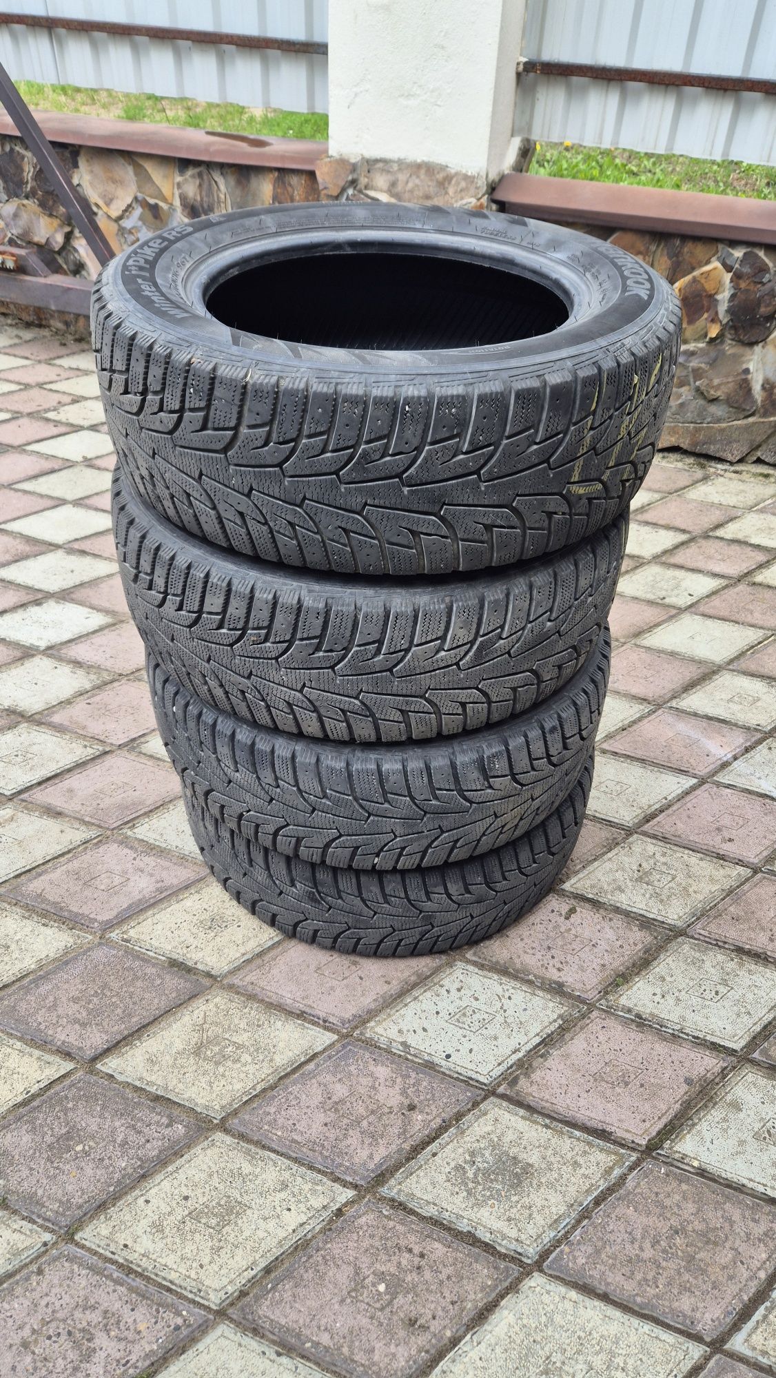 Комплект зимової резини Hankook