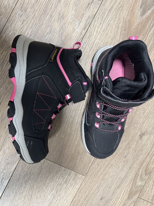 Демісезонні ботинки на дівчинку 34,5 р