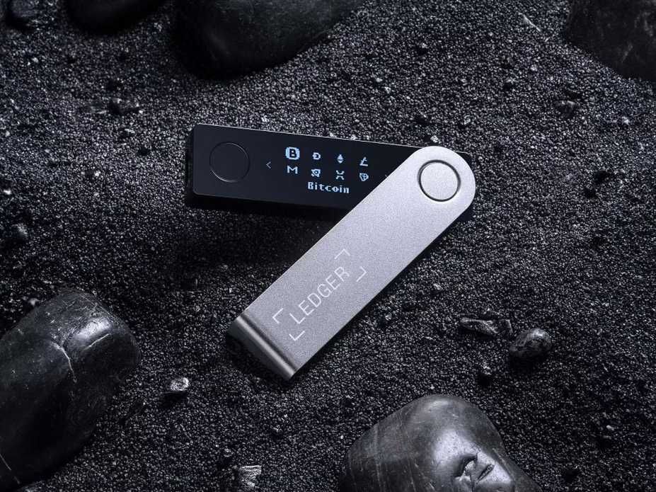 Ledger Nano X - najlepszy portfel sprzętowy Crypto Bitcoin BTC