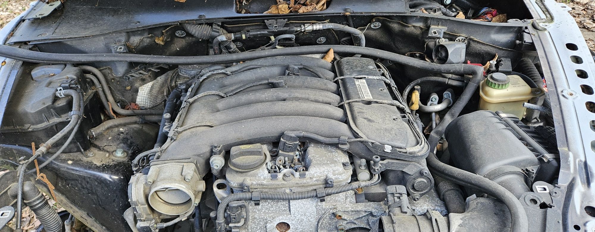 Porsche Cayenne powypadkowy na części