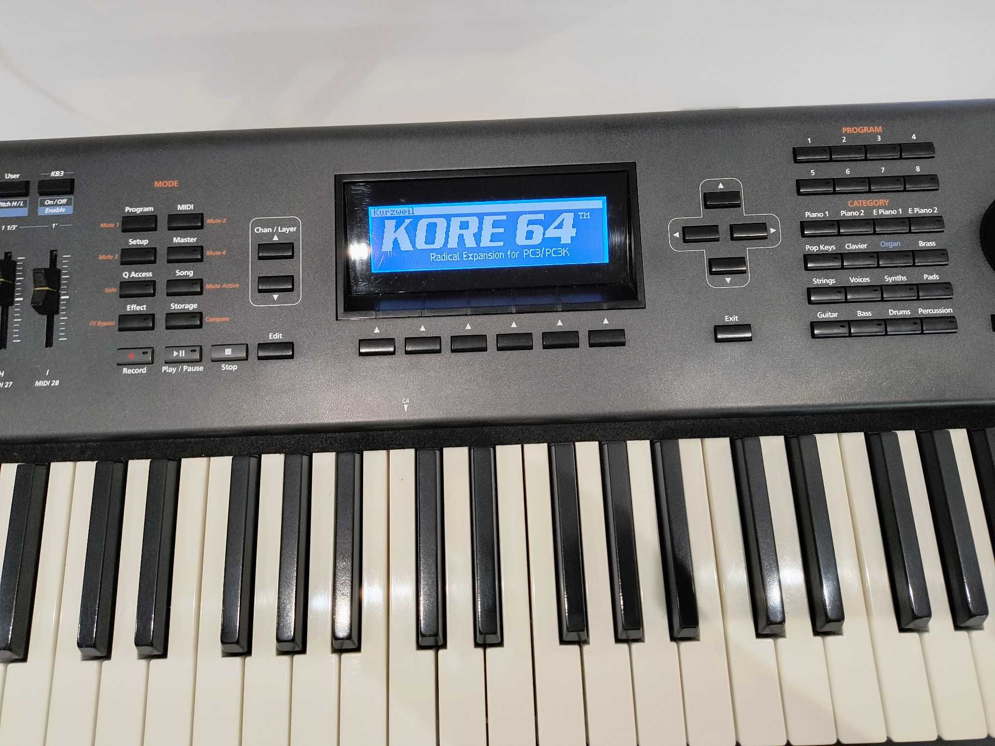 Kurzweil PC3K7  +  Core 64  + case  +  dodatki
