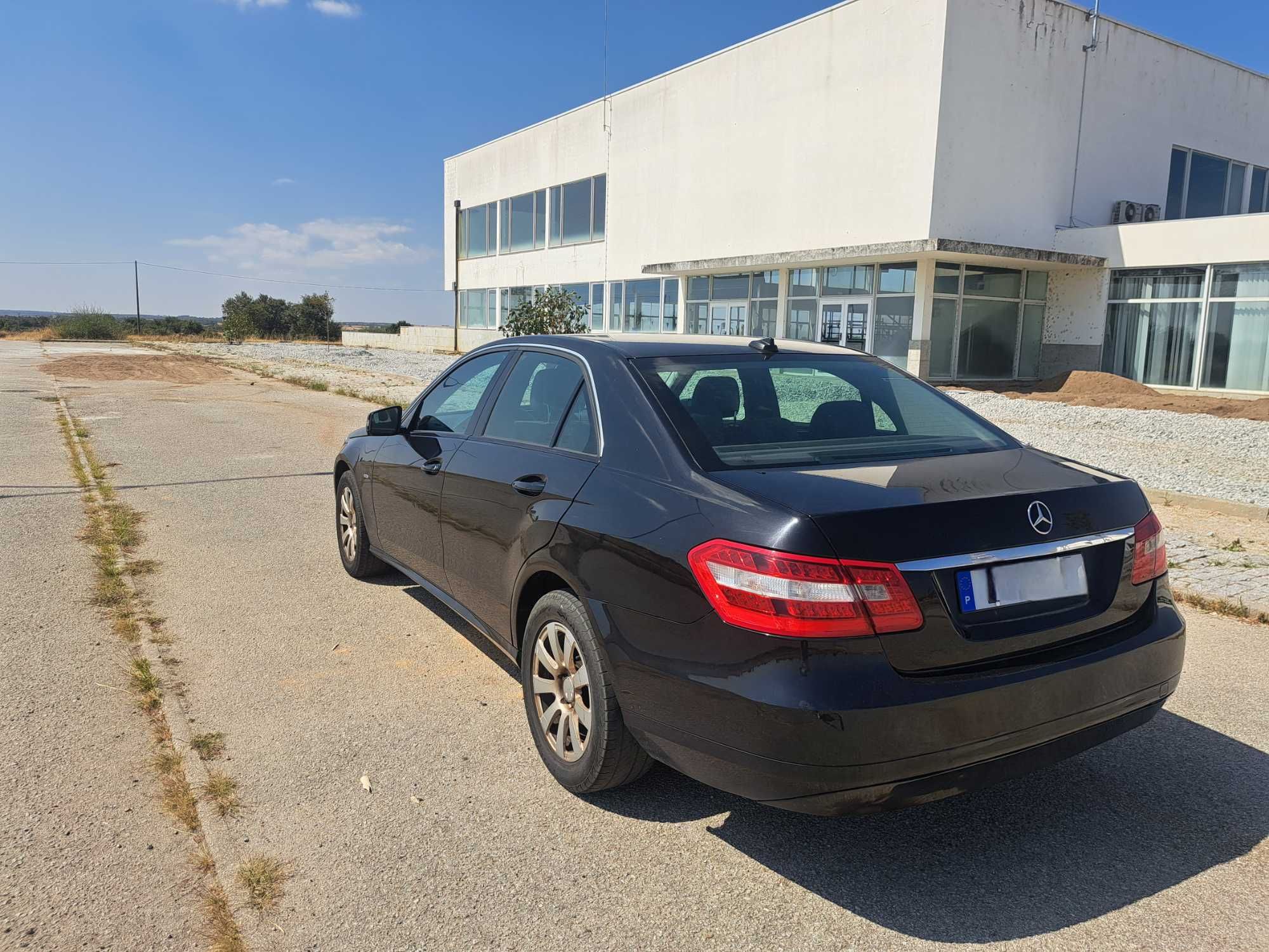 Mercedes-Benz E 200  BlueEfficienny - 10