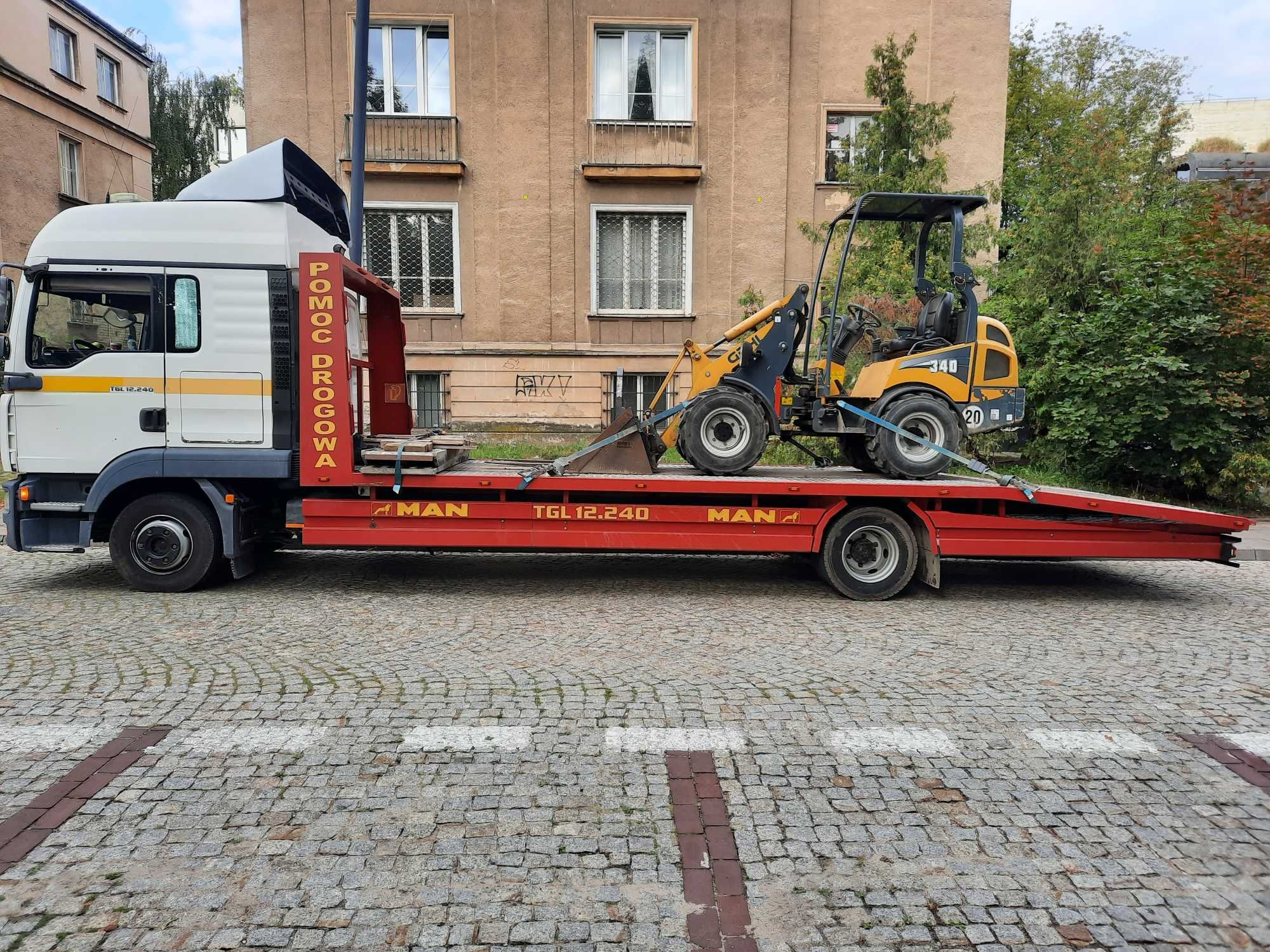 laweta pomoc drogowa transport domek przyczepa ciągnik widlak bus