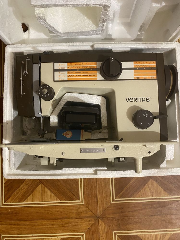 Продам швейную машинку (Veretas) Веретас