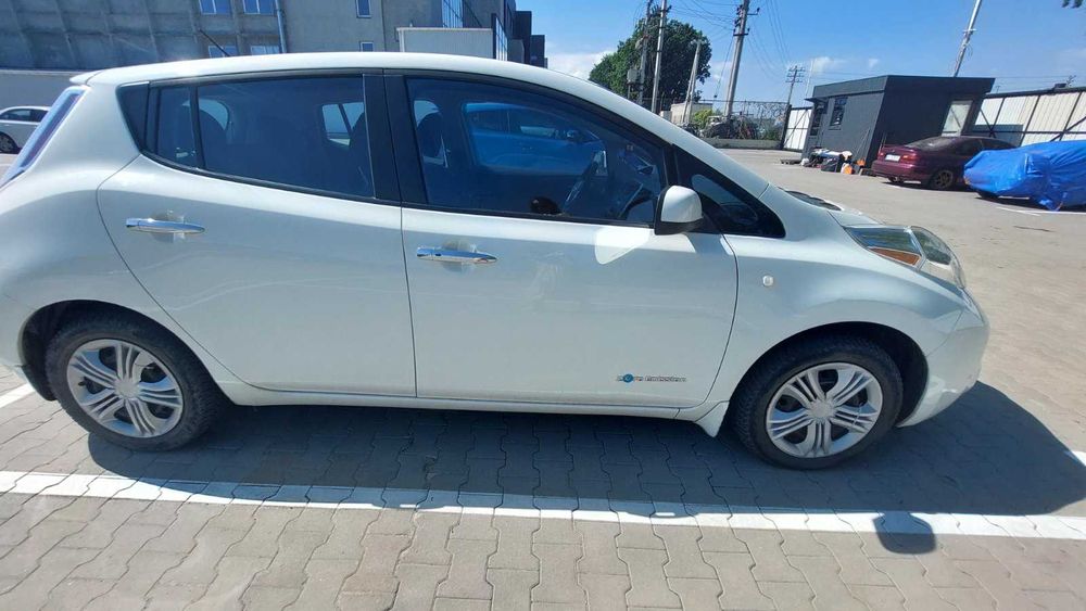 Продам Nissan 30кВт (2017р.) 175км запас хода