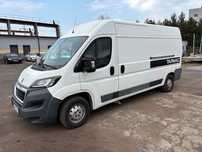 Peugeot Boxer 3.0 z niskim przebiegiem