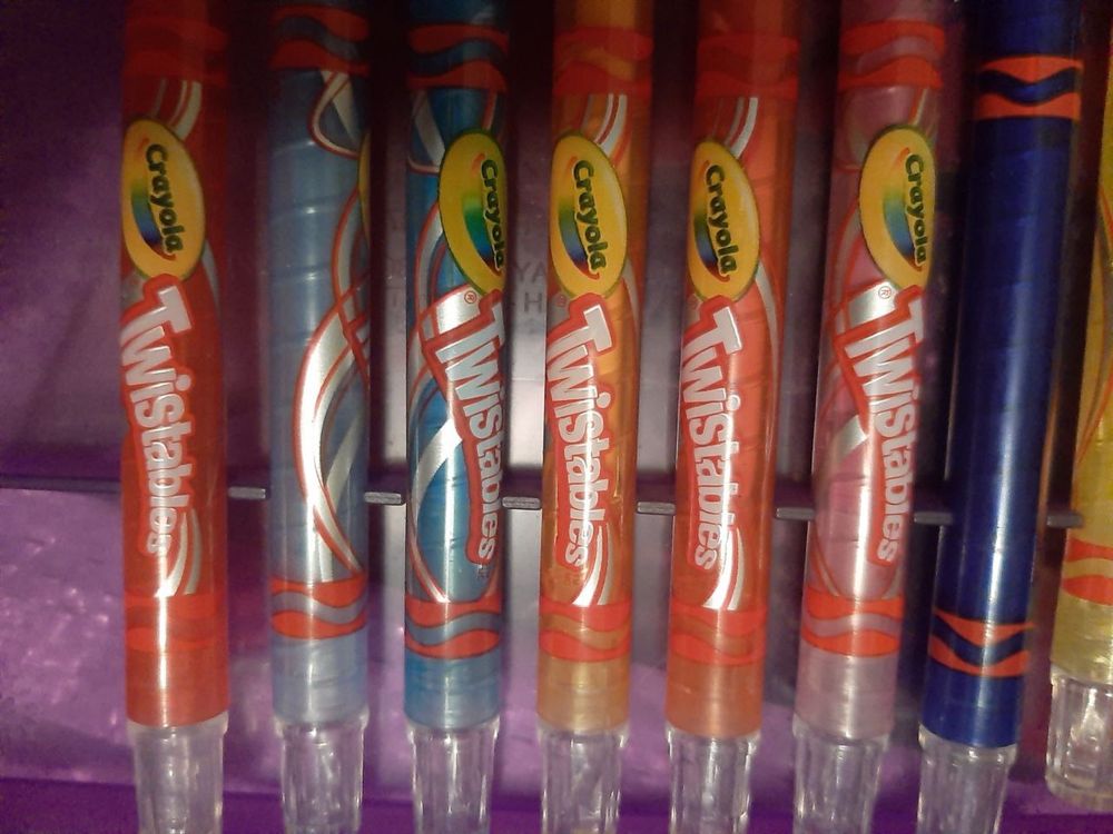 Олівці воскові. Набор карандашей.  Карандаши «Twistable Crayons»