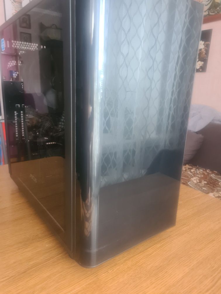 Комп'ютерний корпус Thermaltake View 31 TG