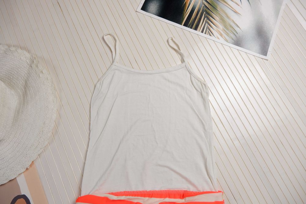 Футболка майка необычная яркая  белая коралловая S M в полоску