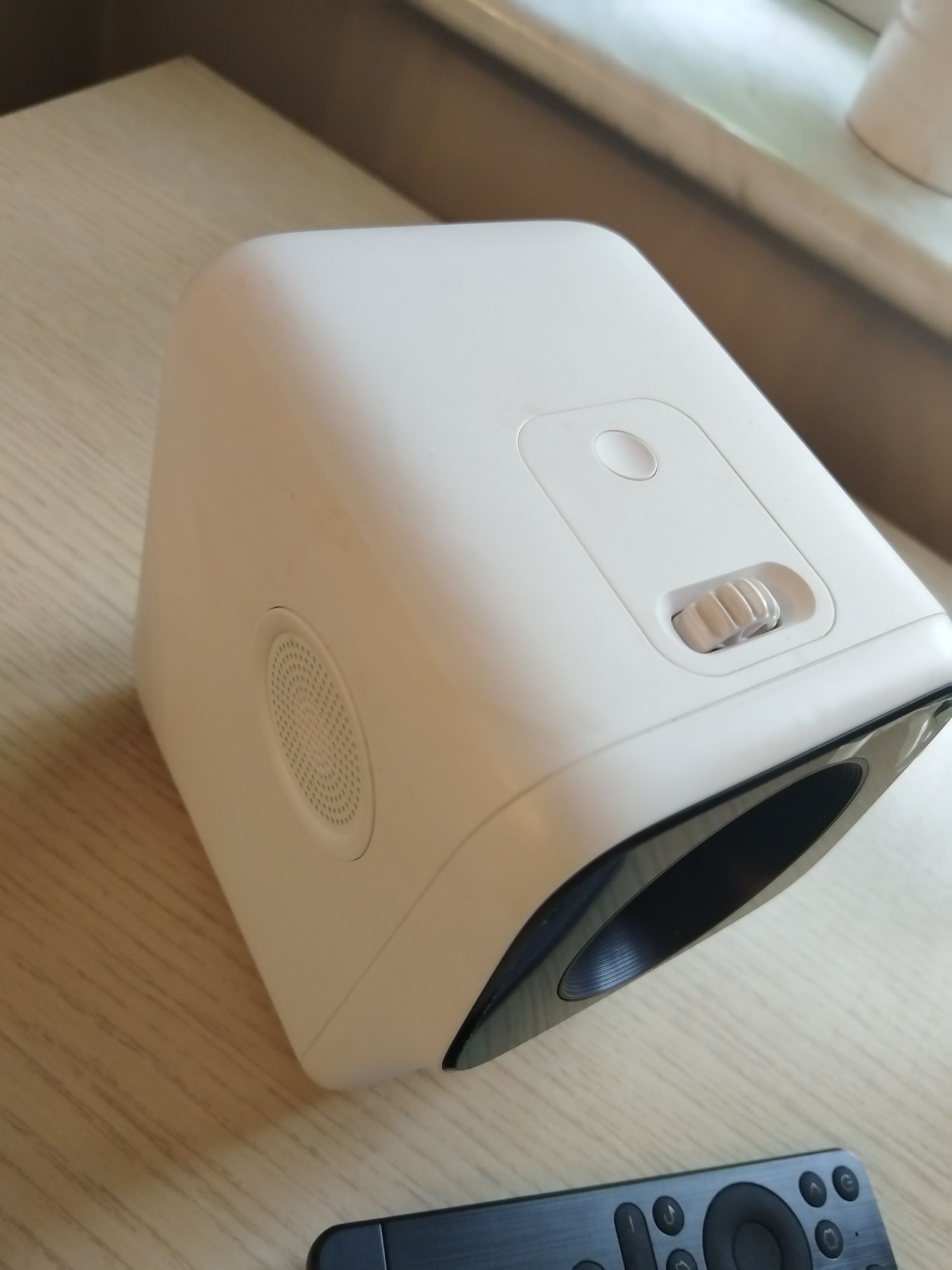 Projektor Wanbo Rzutnik