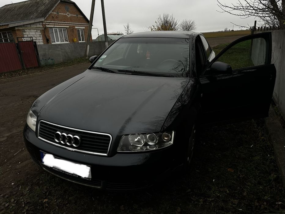 Audi a4 2001 год