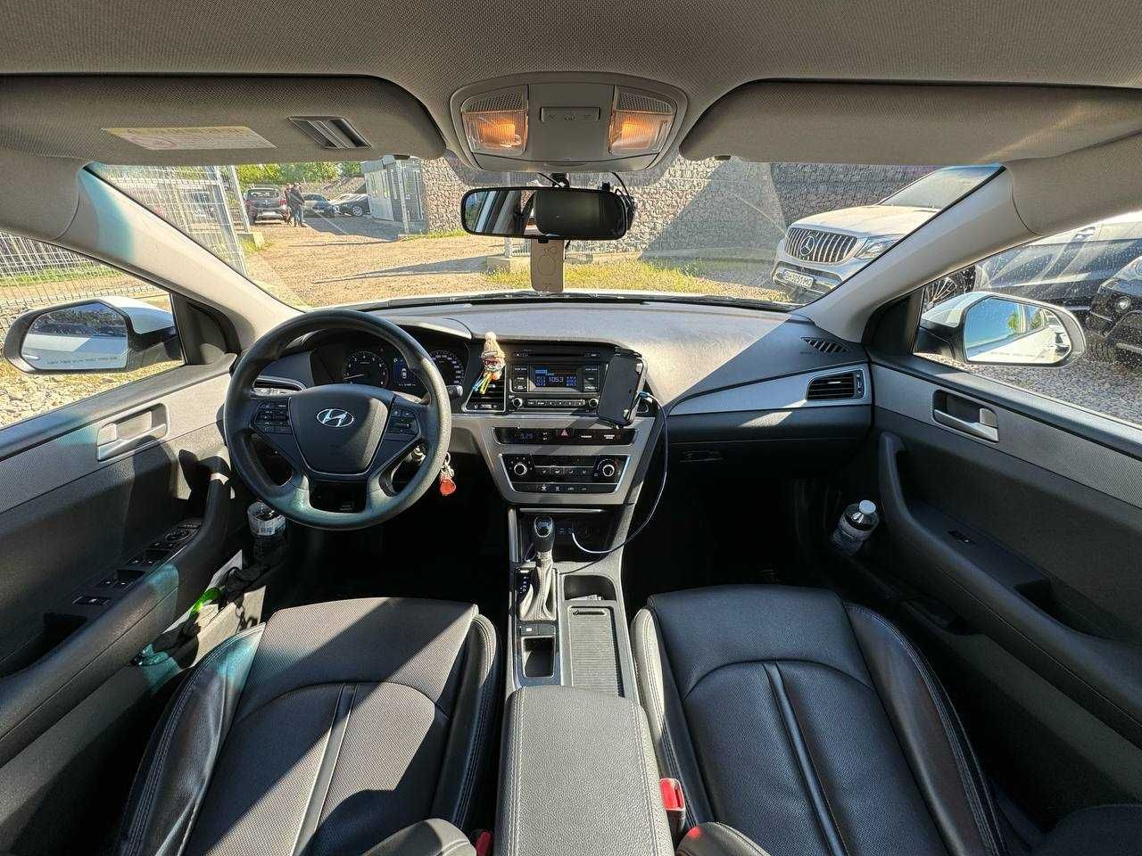 Авто Hyundai Sonata 2016