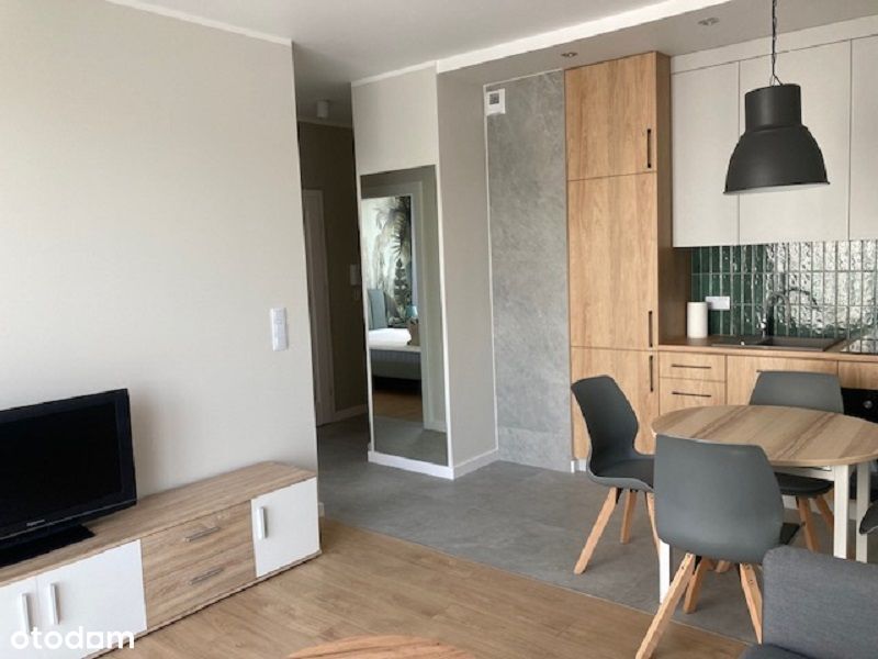 Wynajmę nowy komfortowy apartament blisko centrum