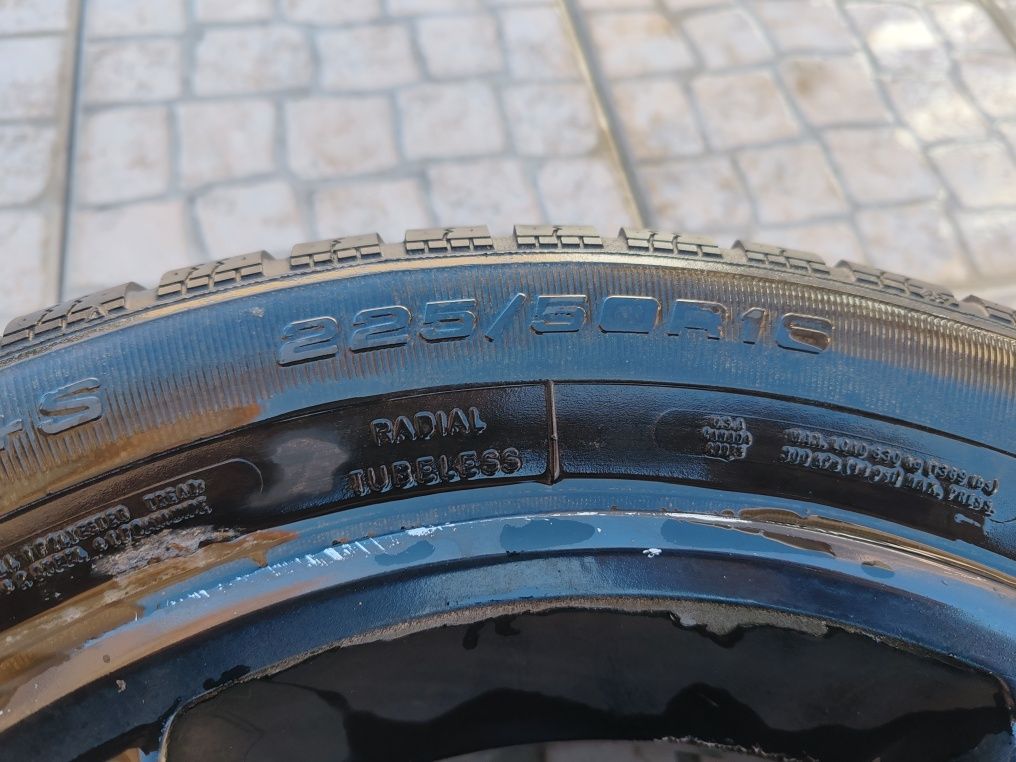 Par de pneus Goodyear 225-50 r16